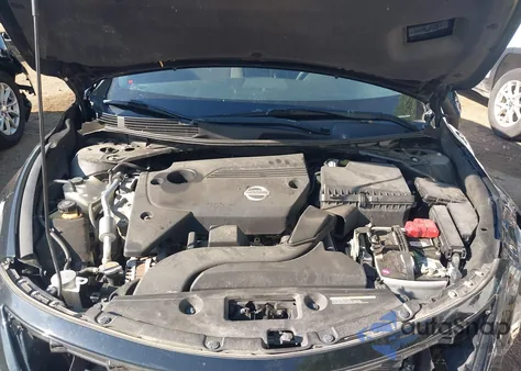 2015 Nissan Altima 2.5 Sv из США, поврежденный, VIN 1N4AL3AP4FC132829